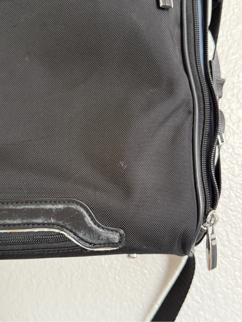 Tumi Black Men's Laptop Briefcase with Shoulder Strap